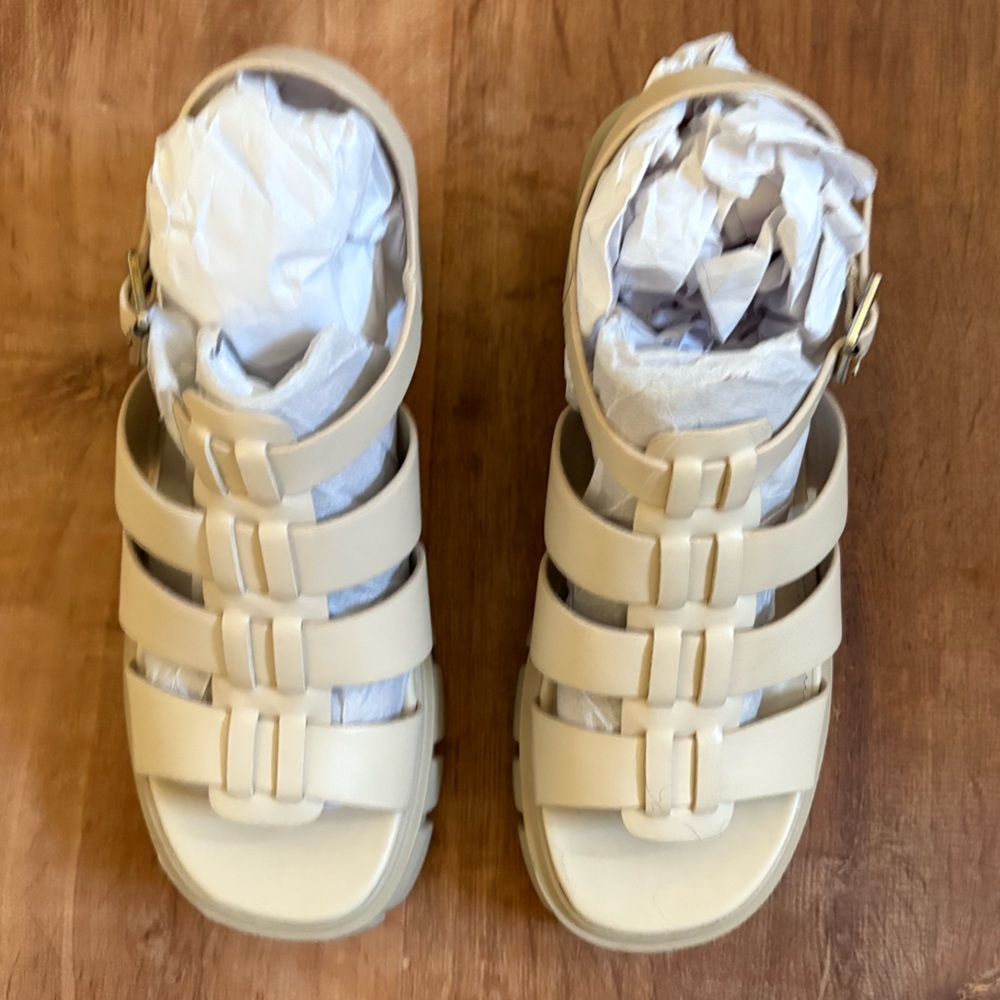 NIB Madden Girl Galaxy Off White size 9M popular 3 inch platform shoe new in box